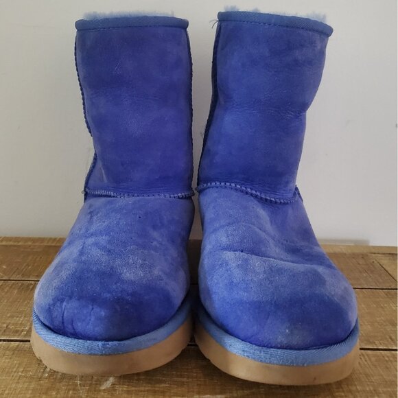 UGG Classic Short II Boot - Picture 11 of 12